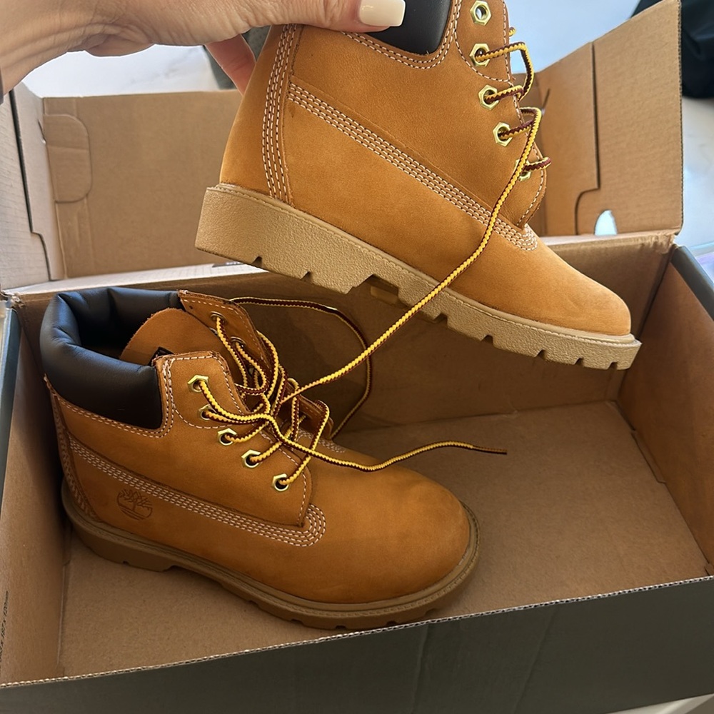 Boys, Timberland boots
